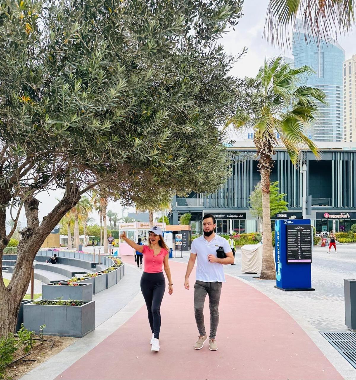 Travel Hub Premium Dubai Exterior foto